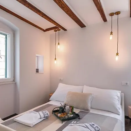 Kika Luxury Oldtown Apartamento