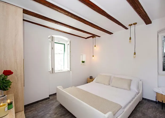 Kika Luxury Oldtown ספליט